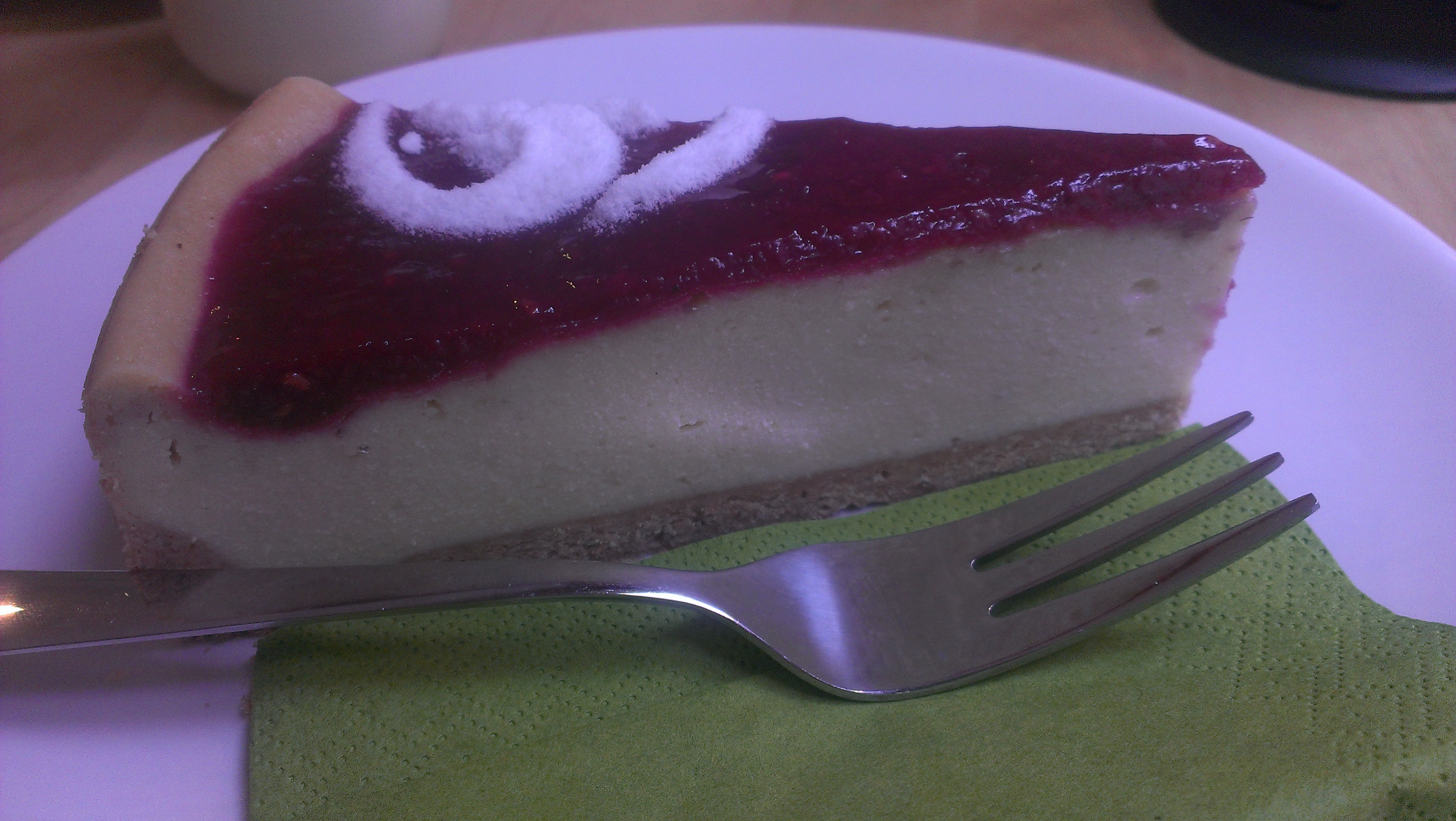 Himbeer-Cheesecake (im Superfood, Halle (Saale))